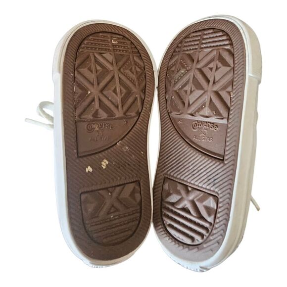 CONVERSE Low Rainbow Multicolor Sparkle Sneakers Toddler - Size 4 - Picture 5 of 6